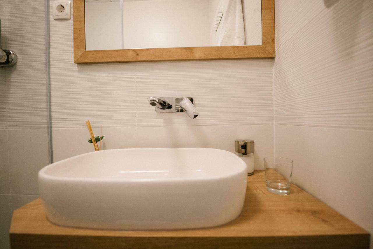 2I Rooms Ðakovo Buitenkant foto
