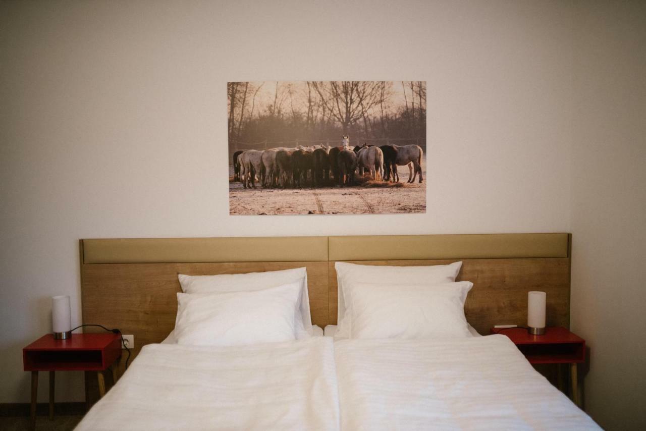 2I Rooms Ðakovo Buitenkant foto